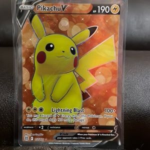 MC mint condition Pokémon card 2022 Basic Pikachu V HP 190 Holo